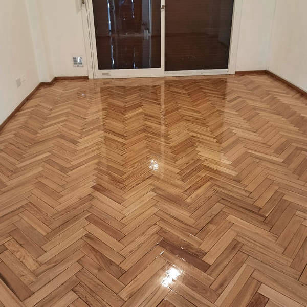 PLASTIFICADO DE PISOS DE MADERA